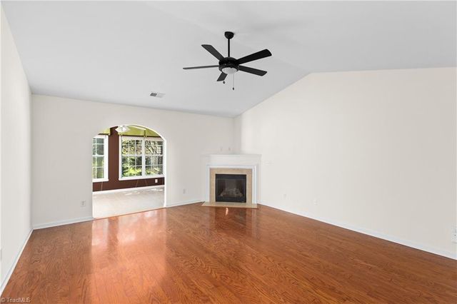 1595 Langdon Village Drive, Clemmons, NC 27012