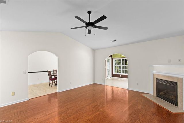1595 Langdon Village Drive, Clemmons, NC 27012