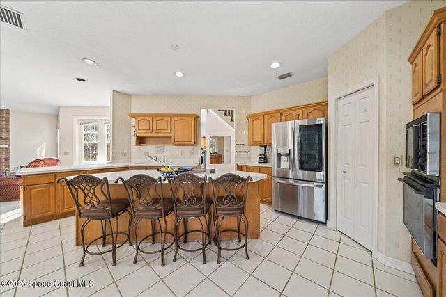 594 Hummingbird Drive, Indialantic, FL 32903