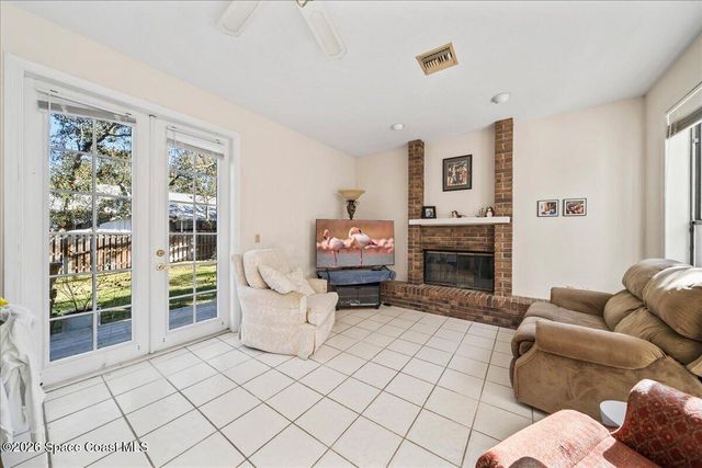 594 Hummingbird Drive, Indialantic, FL 32903