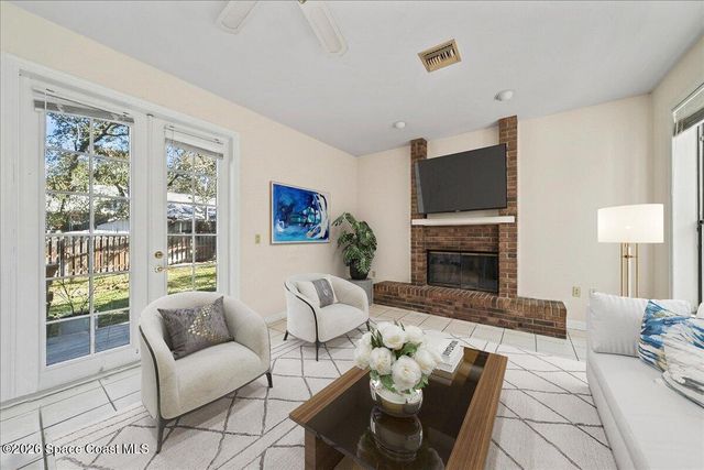 594 Hummingbird Drive, Indialantic, FL 32903