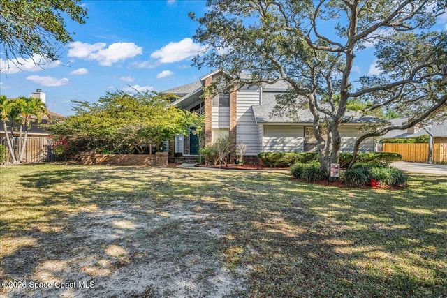 594 Hummingbird Drive, Indialantic, FL 32903