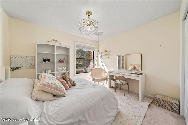 594 Hummingbird Drive, Indialantic, FL 32903