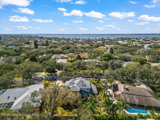 594 Hummingbird Drive, Indialantic, FL 32903