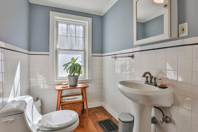 84 Central St, Georgetown, MA 01833