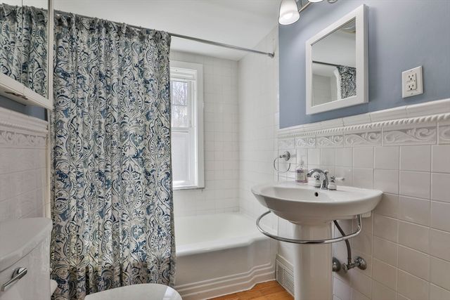 84 Central St, Georgetown, MA 01833