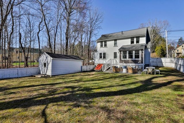 84 Central St, Georgetown, MA 01833