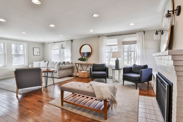 84 Central St, Georgetown, MA 01833