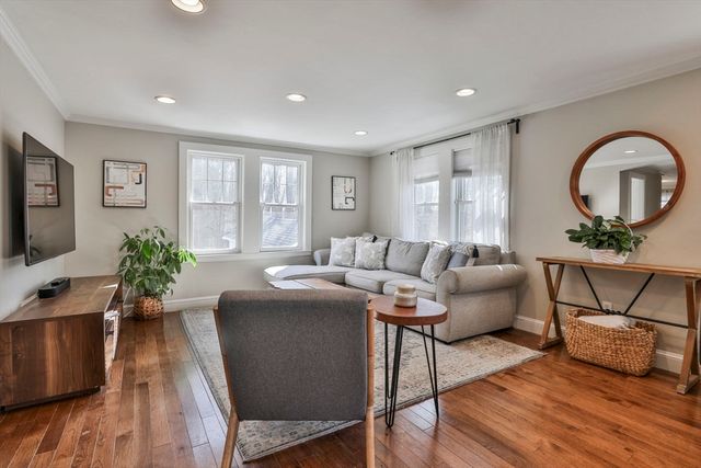 84 Central St, Georgetown, MA 01833