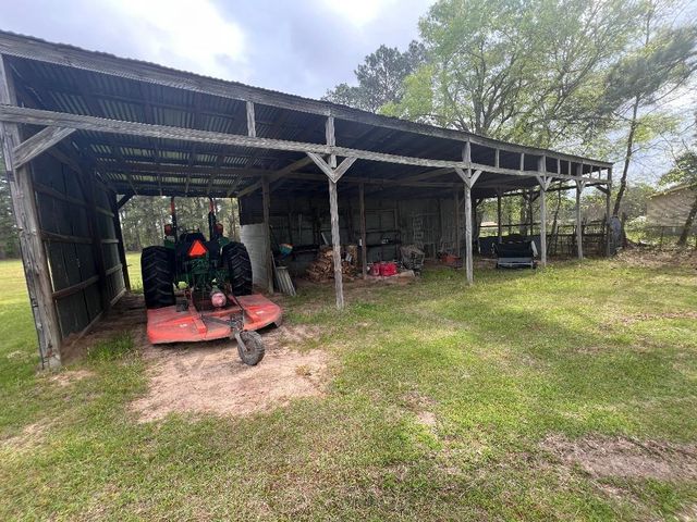 225 CR 2091, Carthage, TX 75633