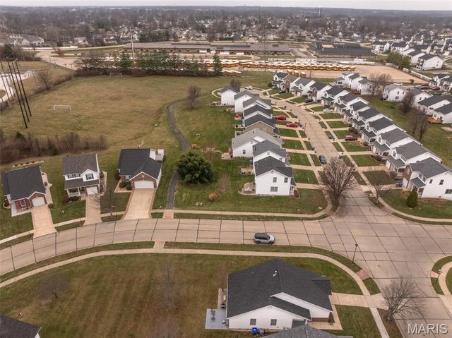 1602 Homefield Meadows Drive, O'fallon, MO 63366