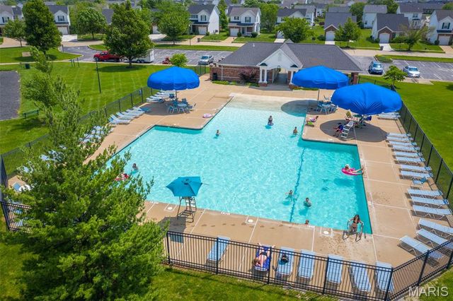 1602 Homefield Meadows Drive, O'fallon, MO 63366