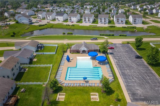 1602 Homefield Meadows Drive, O'fallon, MO 63366