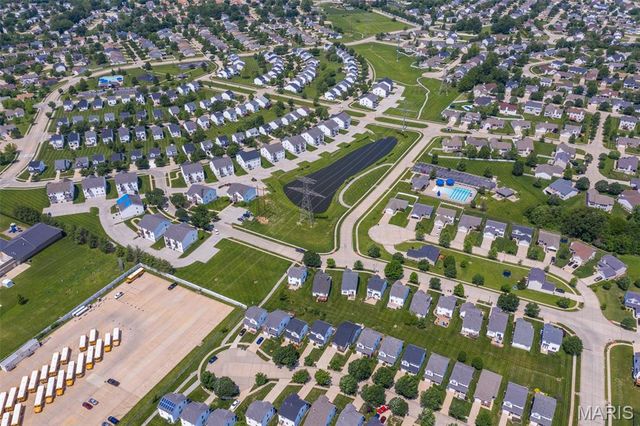 1602 Homefield Meadows Drive, O'fallon, MO 63366