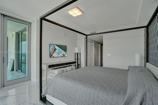 330 Sunny Isles Boulevard 52207, Sunny Isles Beach, FL 33160
