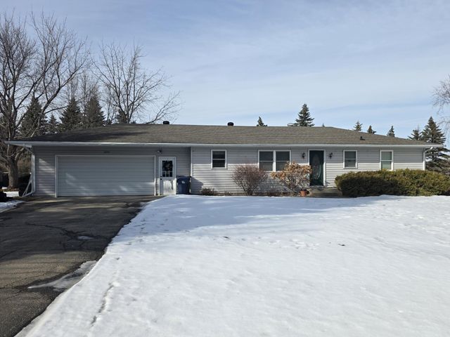 2809 Bayview Heights Drive, Fergus Falls, MN 56537
