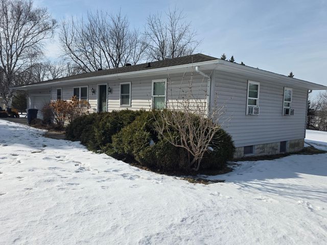 2809 Bayview Heights Drive, Fergus Falls, MN 56537