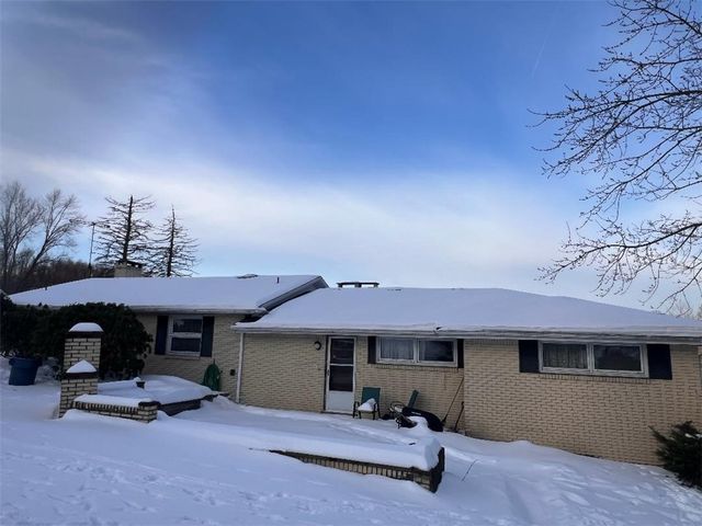 230 Ladysmith, Hempfield Twp, PA 15672