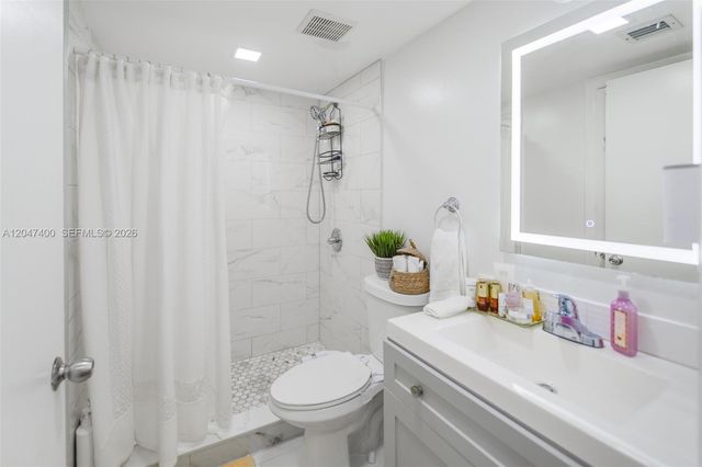 14901 SW 82nd Ter 1-205, Miami, FL 33193