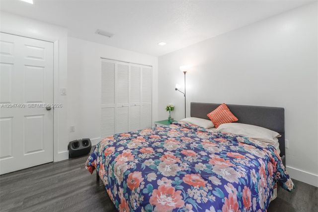 14901 SW 82nd Ter 1-205, Miami, FL 33193