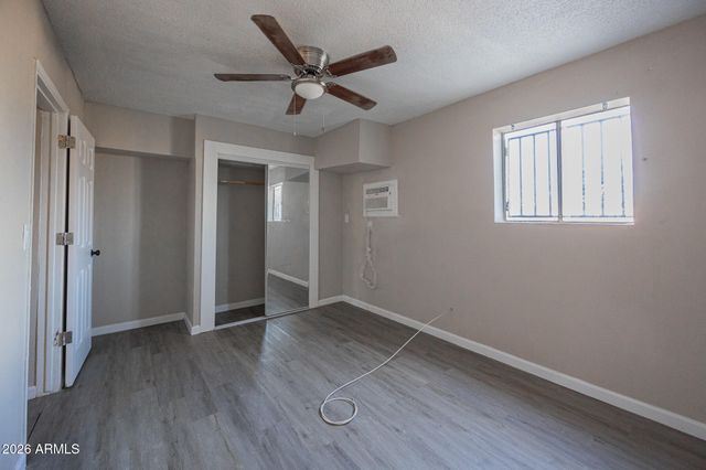 7153 N 62ND Avenue E, Glendale, AZ 85301