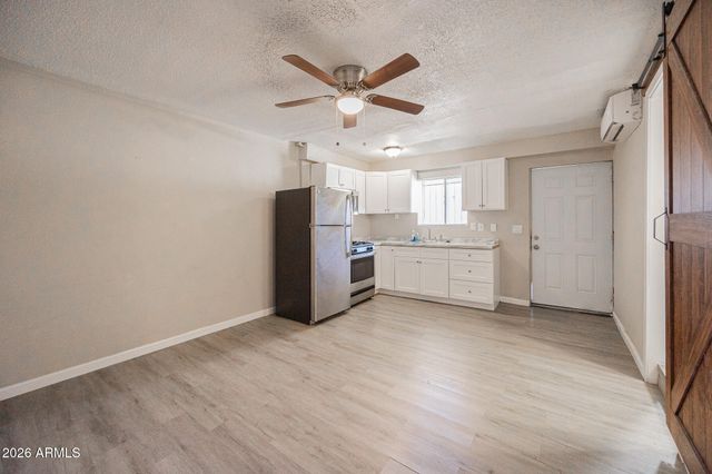 7153 N 62ND Avenue E, Glendale, AZ 85301
