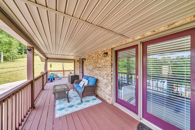 72 Blevins Lane, Vanceburg, KY 41179