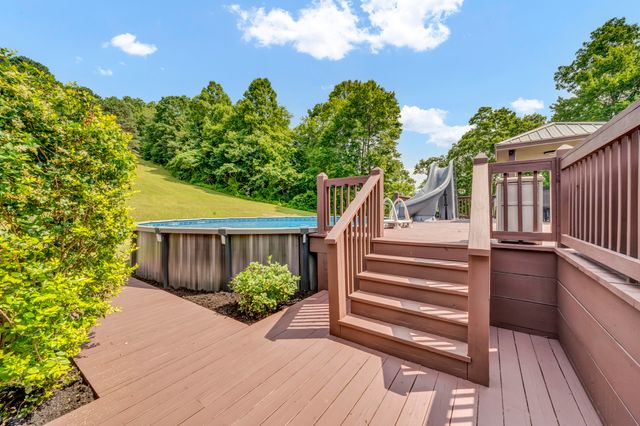 72 Blevins Lane, Vanceburg, KY 41179