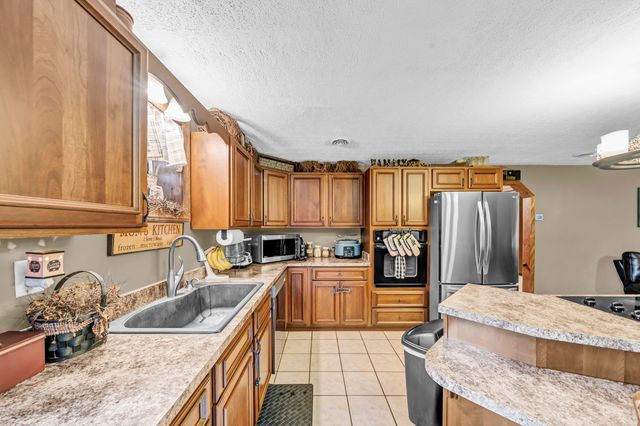 72 Blevins Lane, Vanceburg, KY 41179