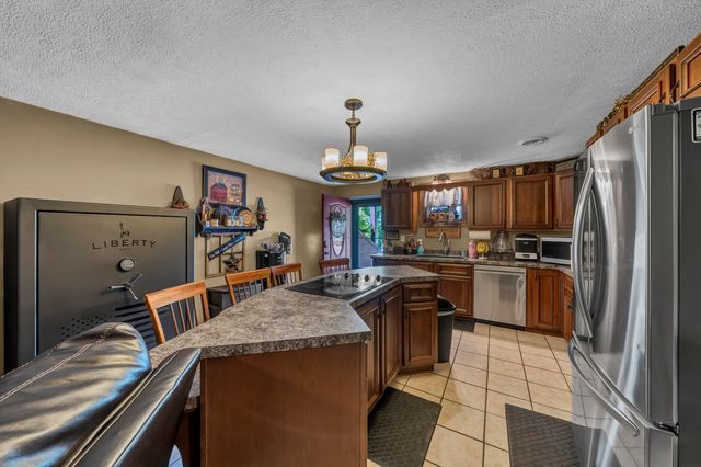 72 Blevins Lane, Vanceburg, KY 41179