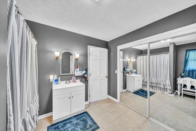 72 Blevins Lane, Vanceburg, KY 41179