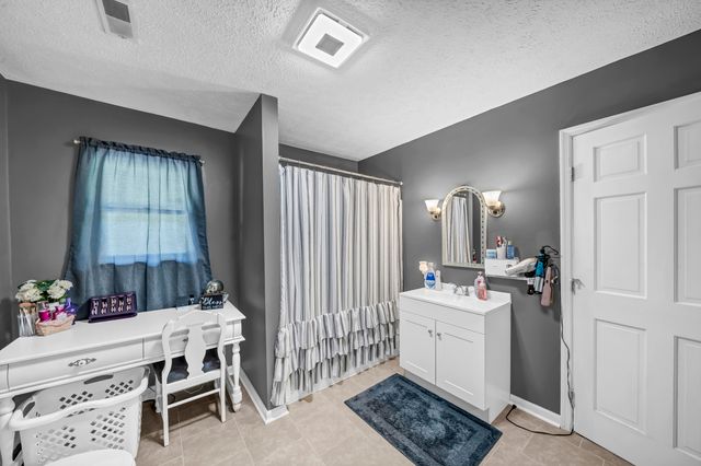 72 Blevins Lane, Vanceburg, KY 41179