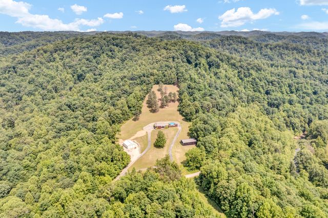 72 Blevins Lane, Vanceburg, KY 41179