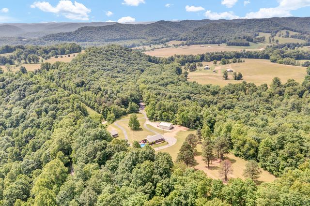 72 Blevins Lane, Vanceburg, KY 41179