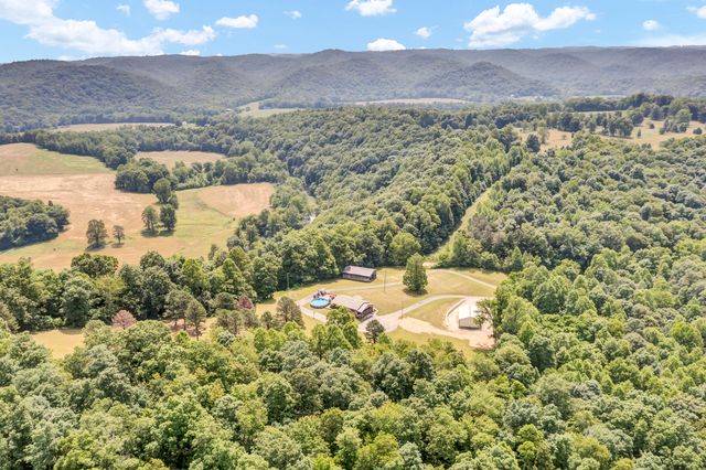 72 Blevins Lane, Vanceburg, KY 41179