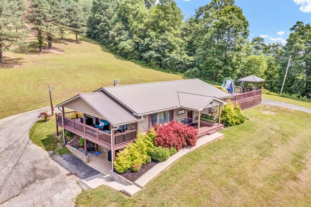 72 Blevins Lane, Vanceburg, KY 41179