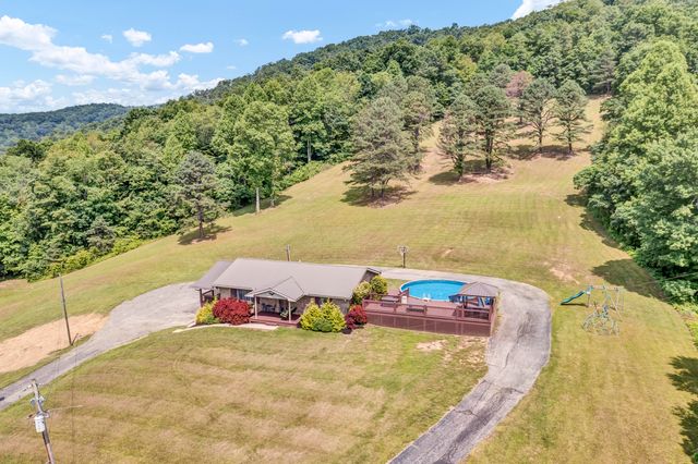 72 Blevins Lane, Vanceburg, KY 41179