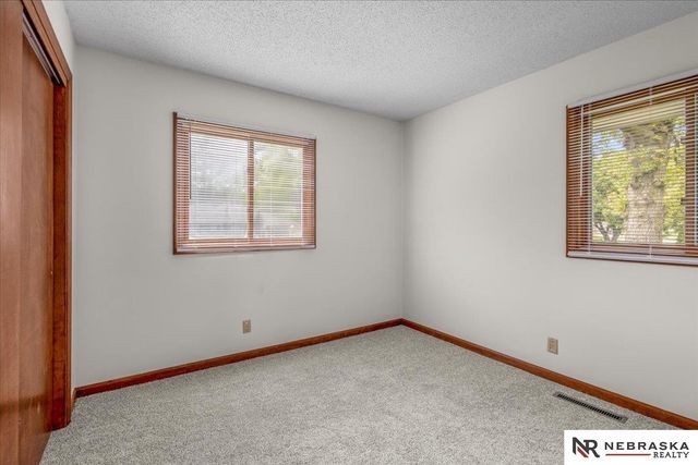 1834 Mindoro Drive, Lincoln, NE 68506