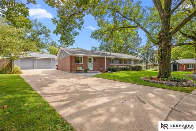 1834 Mindoro Drive, Lincoln, NE 68506