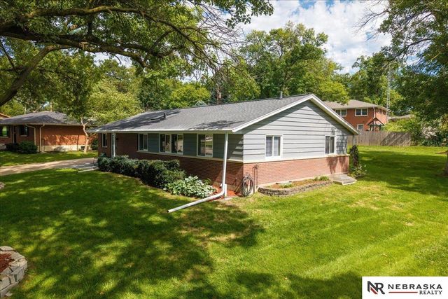 1834 Mindoro Drive, Lincoln, NE 68506