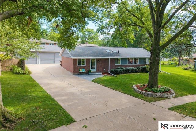 1834 Mindoro Drive, Lincoln, NE 68506