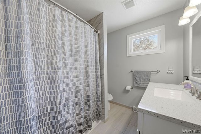 4986 City View Avenue, Hamburg, NY 14219