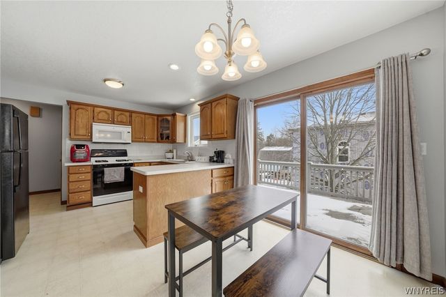 4986 City View Avenue, Hamburg, NY 14219