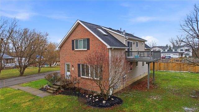 4986 City View Avenue, Hamburg, NY 14219