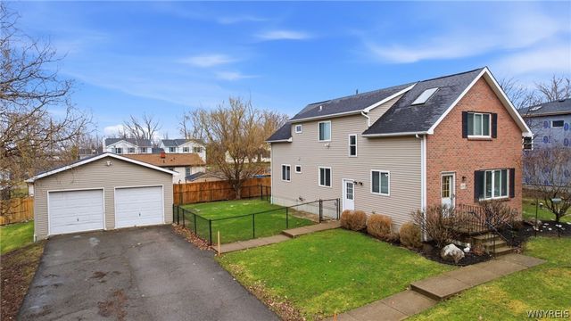 4986 City View Avenue, Hamburg, NY 14219