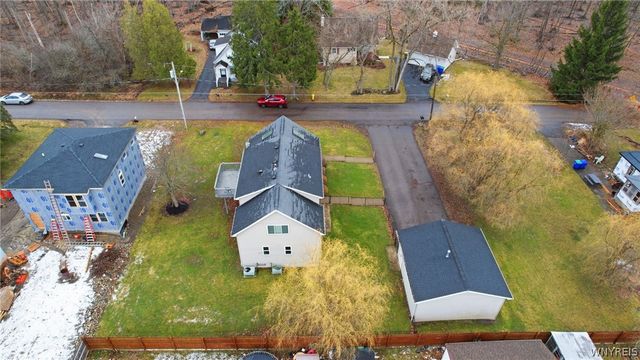 4986 City View Avenue, Hamburg, NY 14219