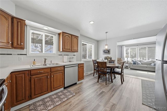 4986 City View Avenue, Hamburg, NY 14219