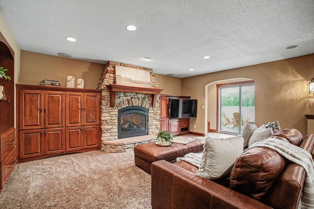 4700 McDonald Dr Place N, Stillwater, MN 55082