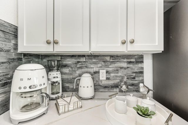 26570 Bay Water Drive 101, Galveston, TX 77554