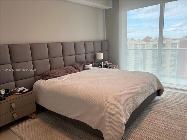 330 Sunny Isles Boulevard 52503, Sunny Isles Beach, FL 33160